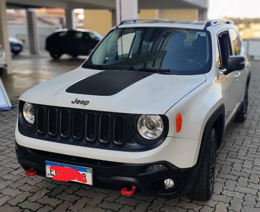JEEP RENEGADE 2.0 16V TURBO DIESEL TRAILHAWK 4P 4X4 AUTOMÁTICO JEEP RENEGADE 2.0 16V TURBO DIESEL TRAILHAWK 4P 4X4 AUTOMÁTICO